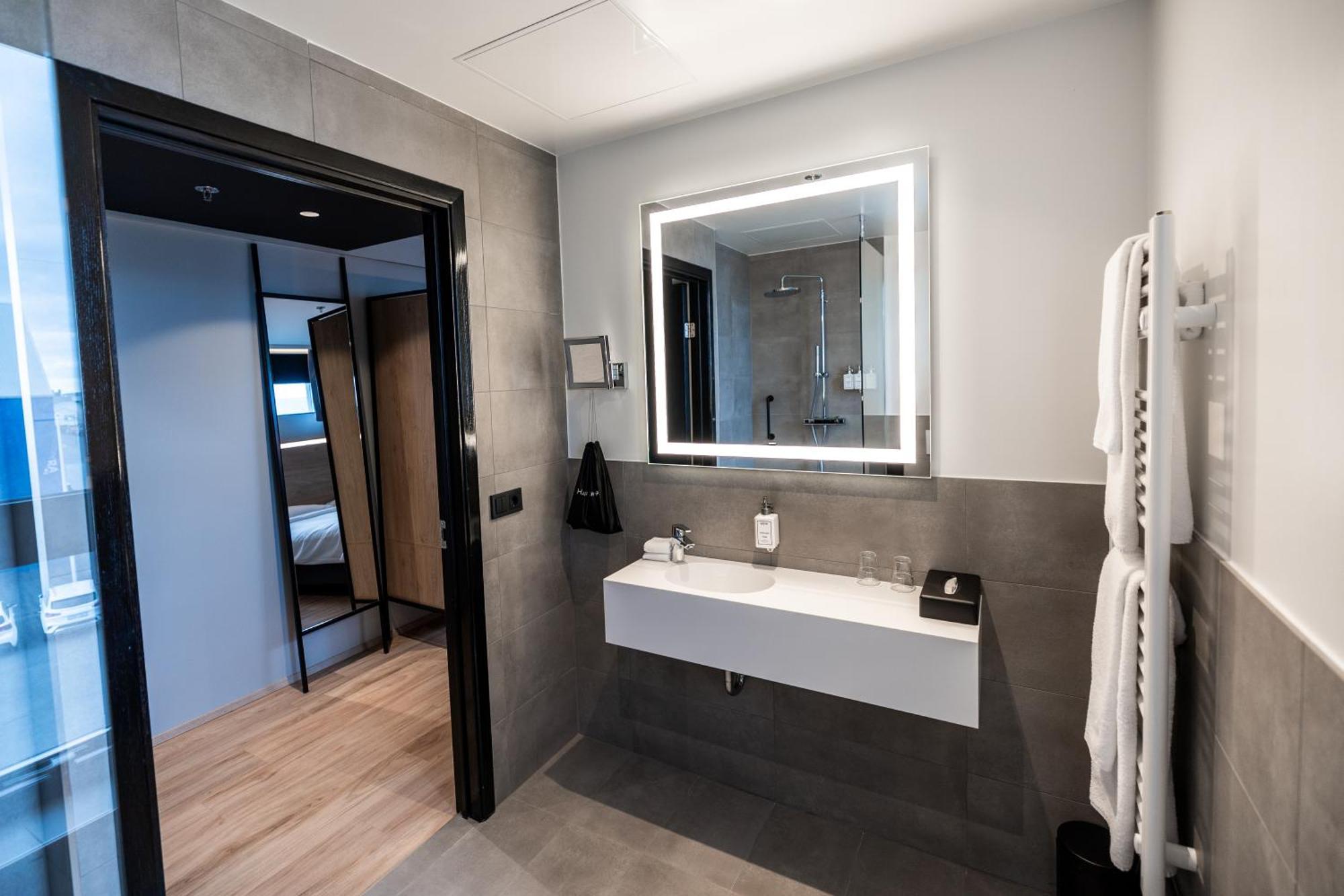 Park Inn By Radisson Reykjavik Keflavik Airport Exterior photo